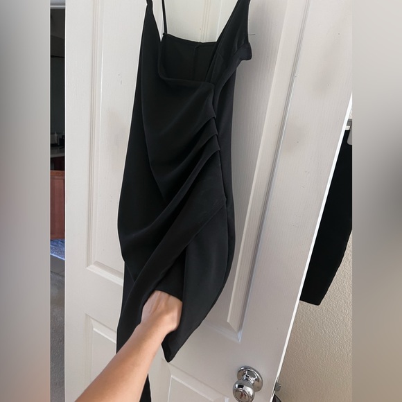 Black Strap Deep V-Neck Asymmetrical Rushed Dress - Picture 3 of 4